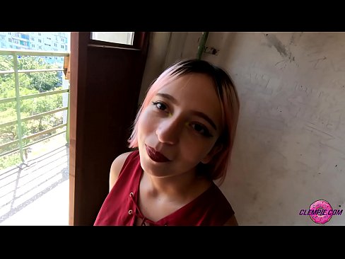 ❤️ სტუდენტური სენსუალი შთანთქავს უცნობს გარეუბანში - Cum On His Face ❤️❌ სუპერ პორნო ჩვენთან ❌️❤